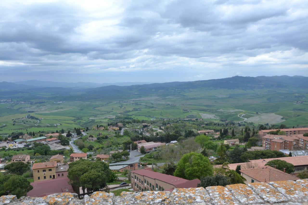 Apartamento Il Nido Dei Priori Volterra Exterior foto