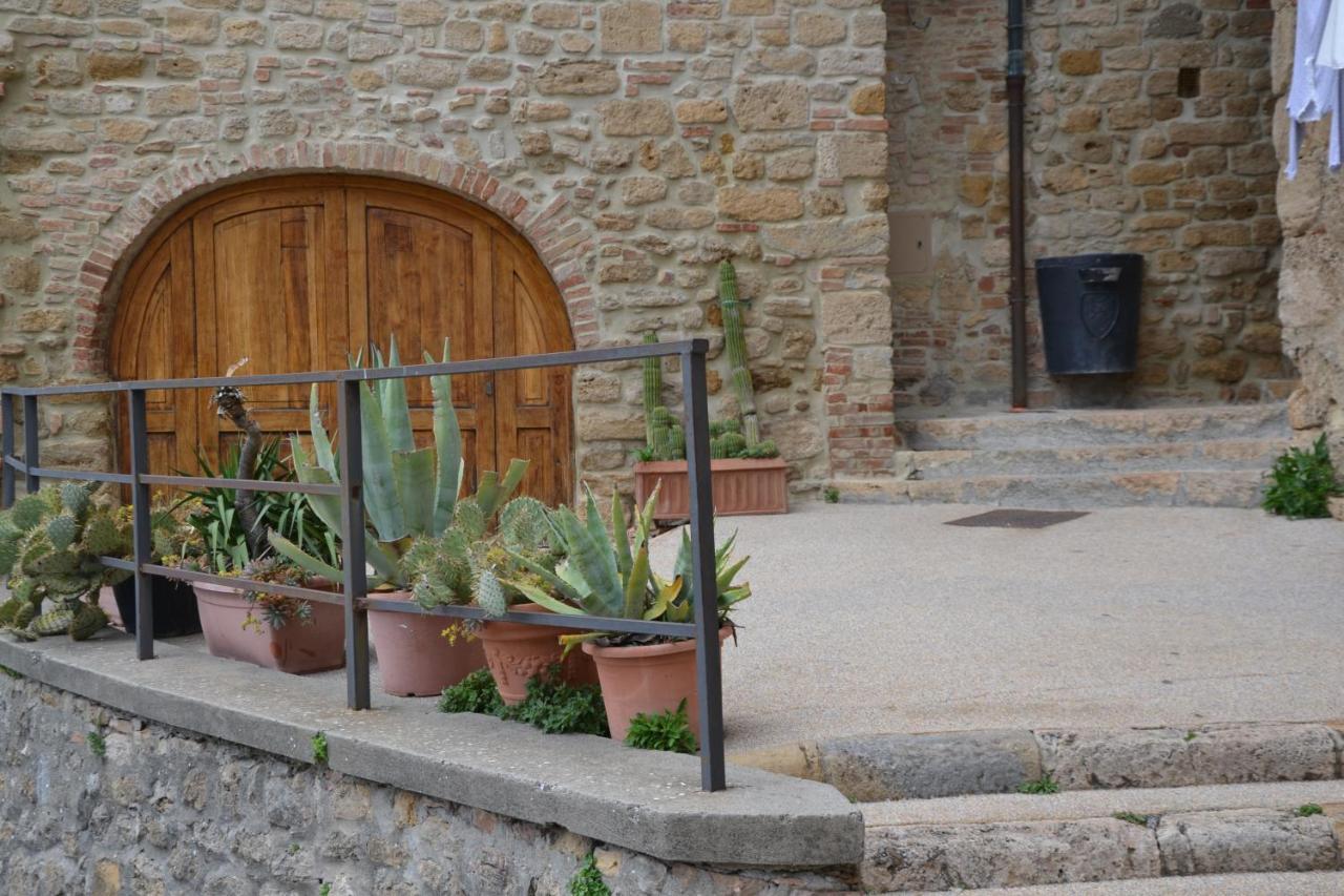 Apartamento Il Nido Dei Priori Volterra Exterior foto